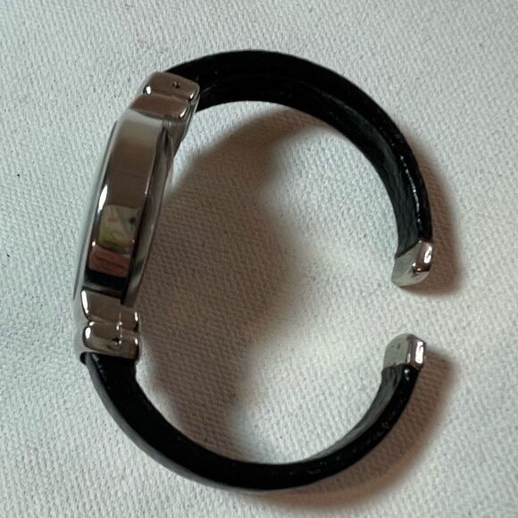 GENEVA Elite Easy to Read silver watch black leather cuff - Picture 5 of 9